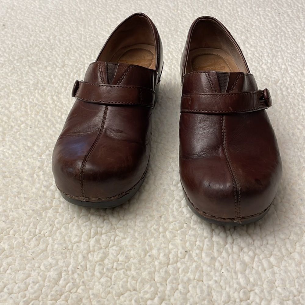 Dansko Brown Soltice Leather Button Strap Professional Clogs